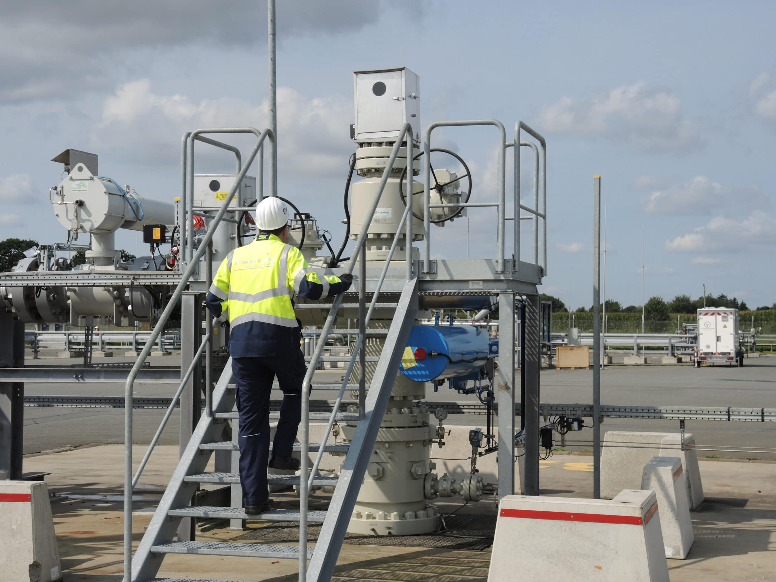 Startschuss für „H2CAST Etzel“ – Großvolumige Wasserstoffspeicherung
