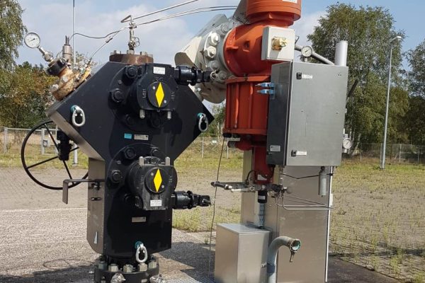 Exxon Solidblock mit Schnellschluss (1)_Zuschnitt